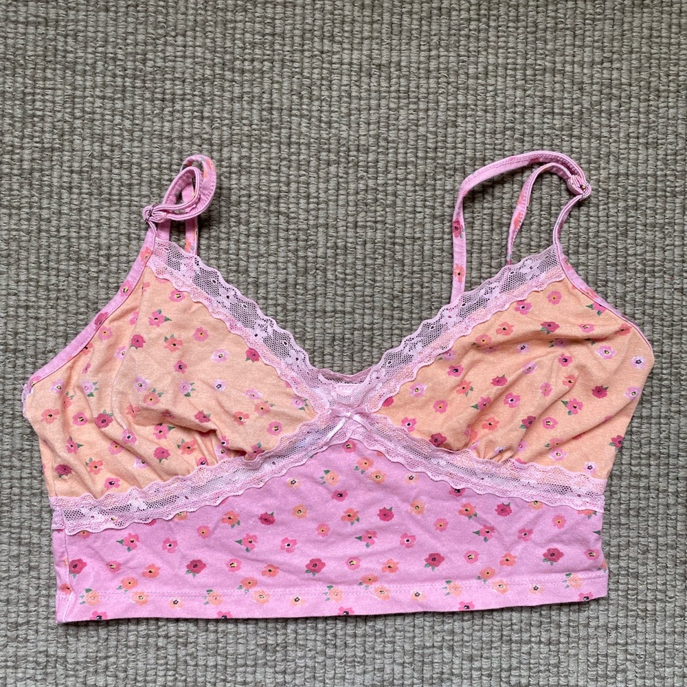 Cute cropped tank top